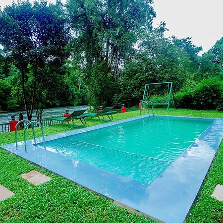Falcon Riverview Resorts Kuttampuzha Kültér fotó