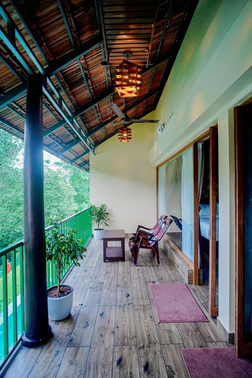 Falcon Riverview Resorts Kuttampuzha Kültér fotó