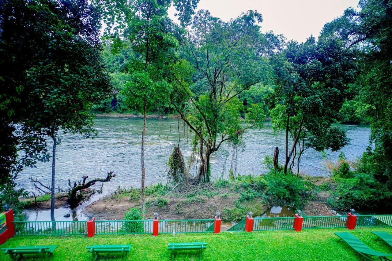 Falcon Riverview Resorts Kuttampuzha Kültér fotó