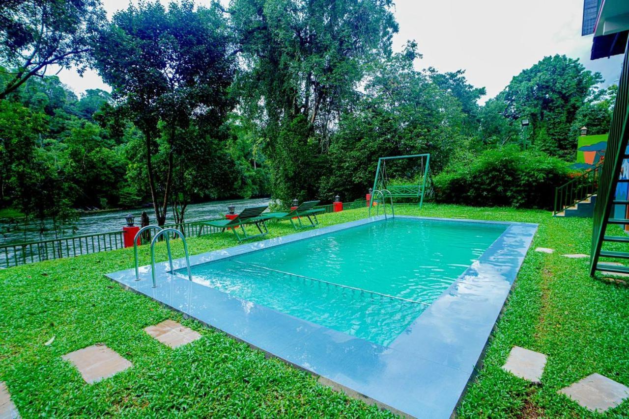 Falcon Riverview Resorts Kuttampuzha Kültér fotó