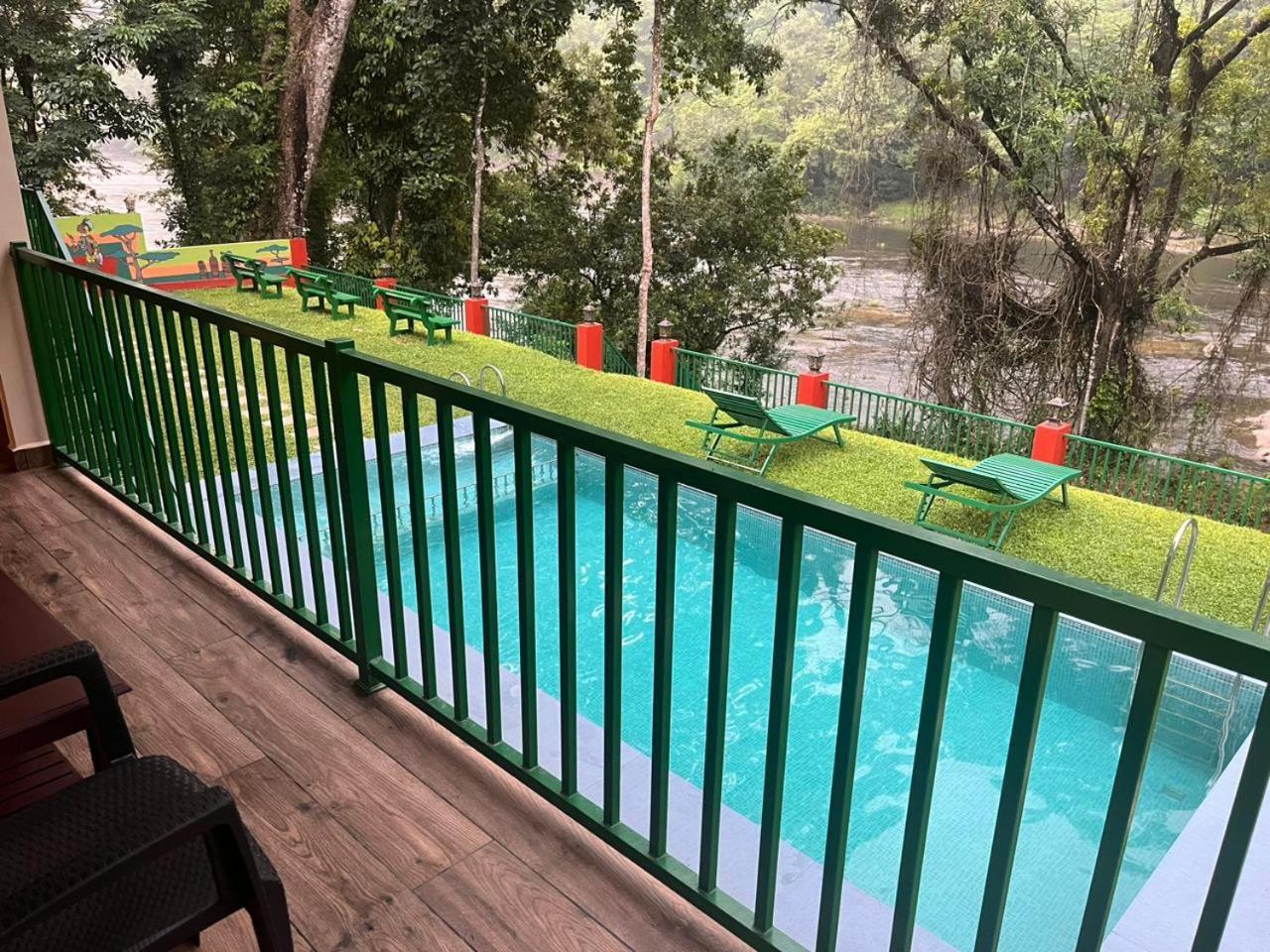 Falcon Riverview Resorts Kuttampuzha Kültér fotó